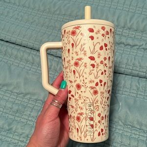 BNWT BrüMate Era 30oz Poppy 🤍 sold out ‼️